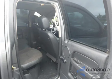 2005 Dodge Ram 1500 St/Slt z USA, uszkodzony, nr VIN 1D7HU18NX5S113808